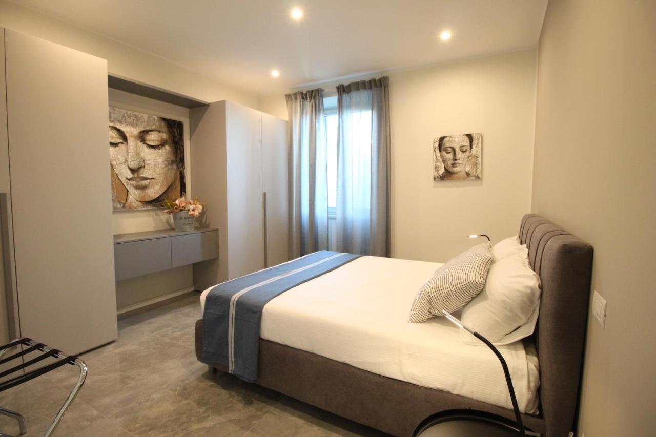 Casa Vacanze Residence Ideale Suites And Apartments อาลัสซิโอ ภายนอก รูปภาพ